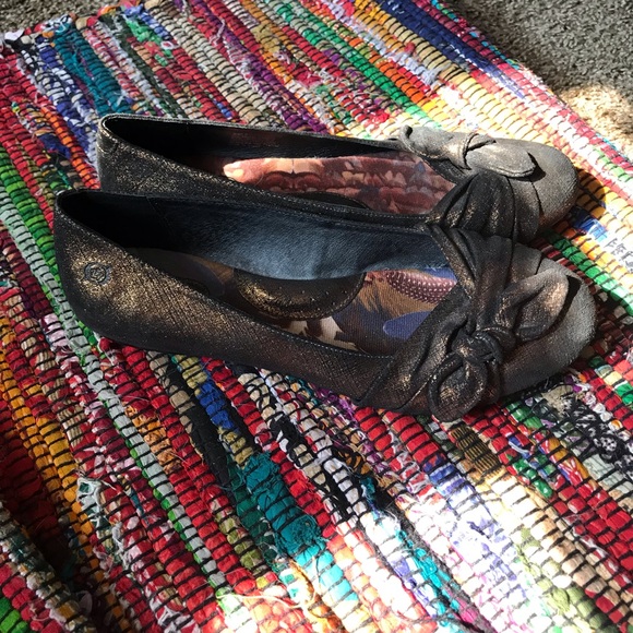 Born iridescent gold and black flats - Picture 5 of 16